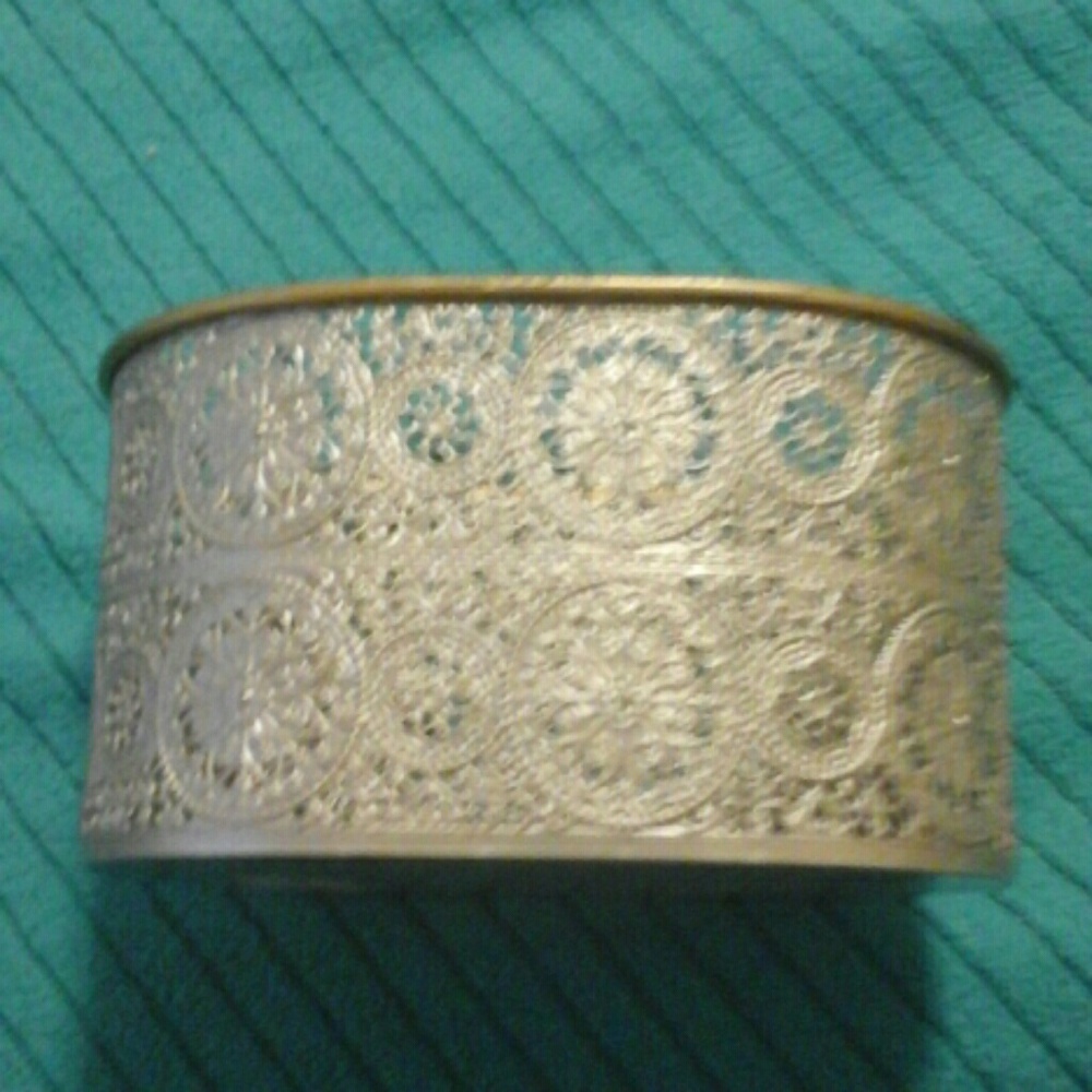 Holder